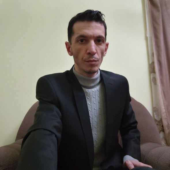 Арут Давтян-ի նկարը SENYAK.am կայքում