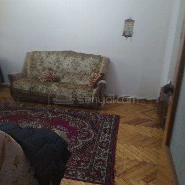 Ժակի նկարը SENYAK.am կայքում