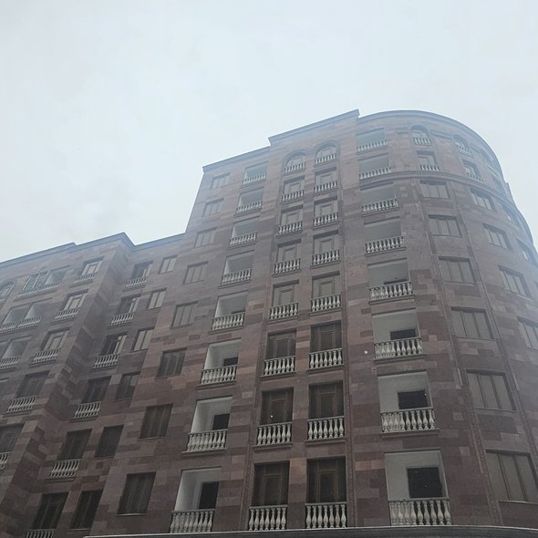 Հովհաննես Պետրոսյանի նկարը SENYAK.am կայքում