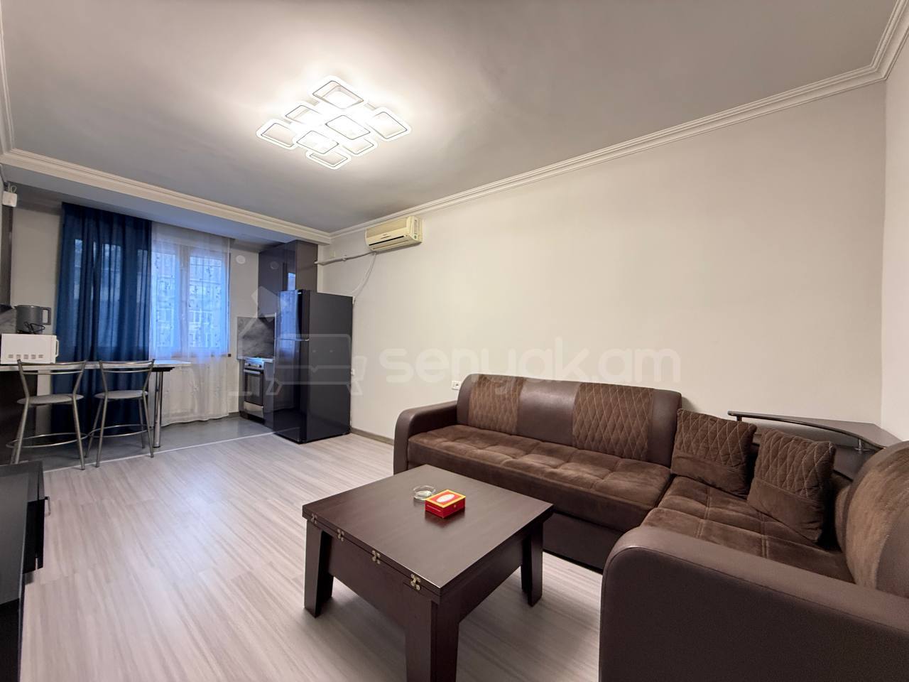 2 Սենյականոց Բնակարան, 45քմ, 3/10 հարկ, Կապիտալ Վերանորոգված