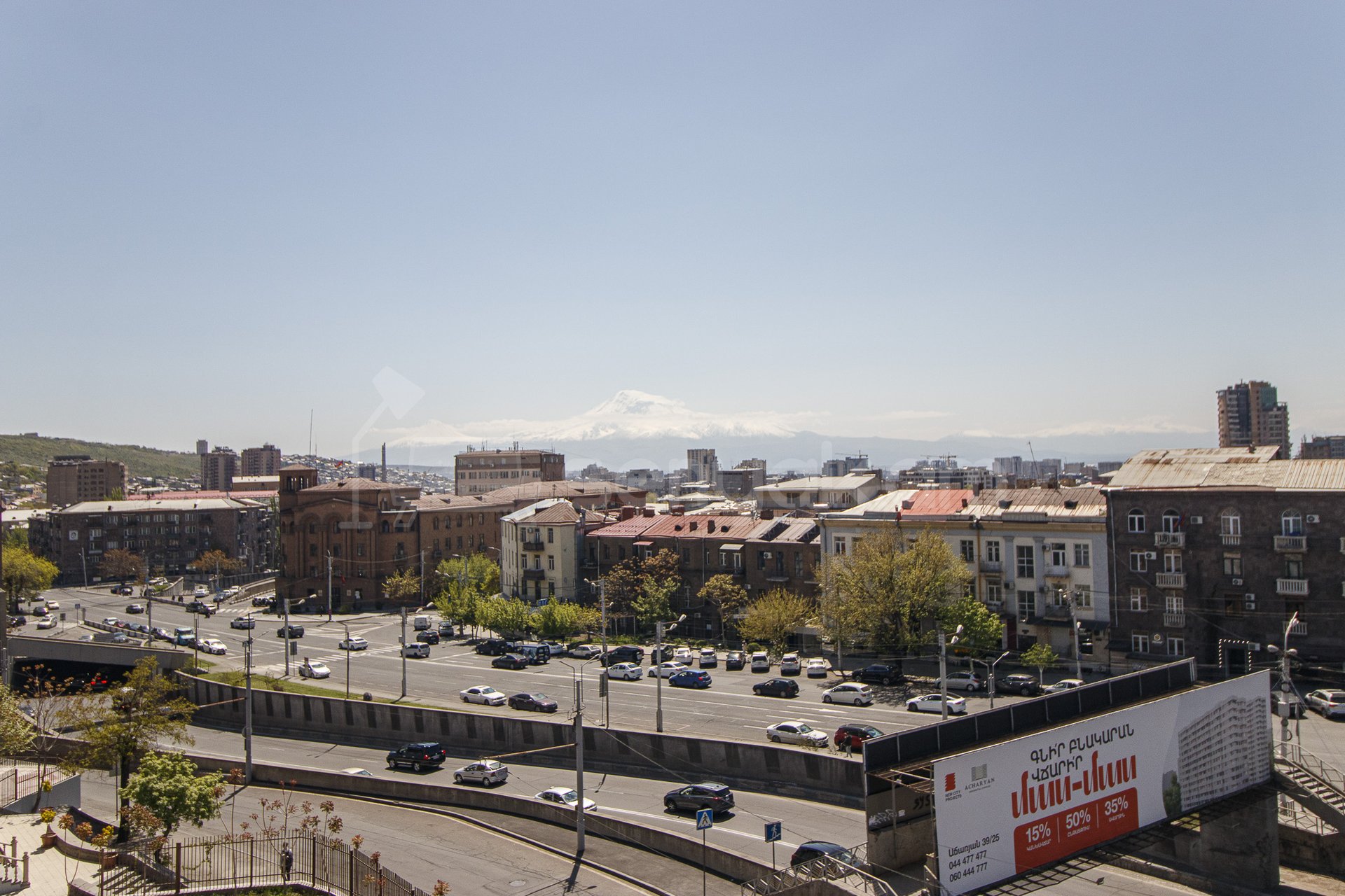 2 Սենյականոց Բնակարան Քարե Շենքում, 50քմ, 4/5 հարկ, Կապիտալ Վերանորոգված