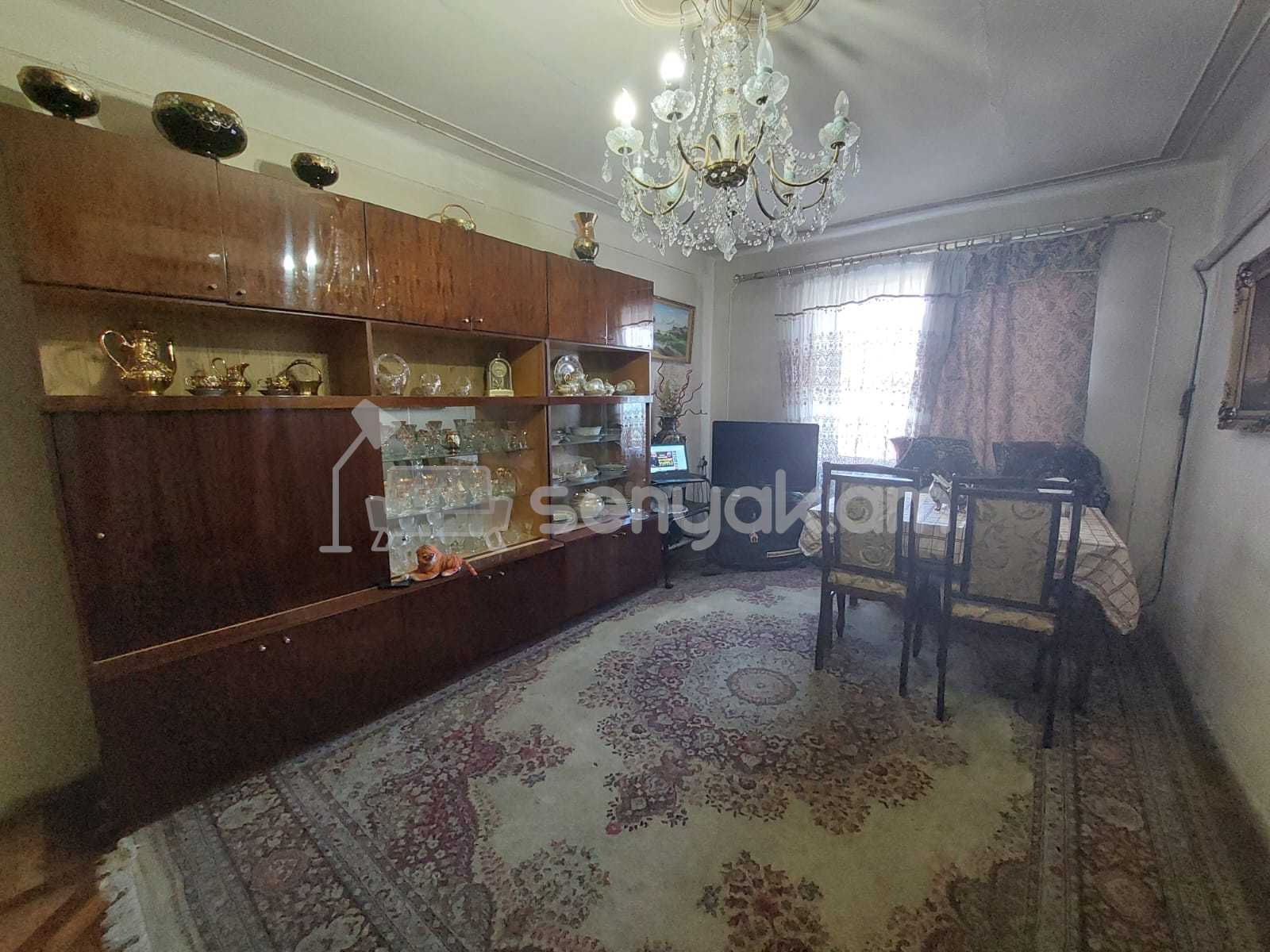 2 Սենյականոց Բնակարան Քարե Շենքում, 48քմ, 4/5 հարկ, Կոսմետիկ Վերանորոգված