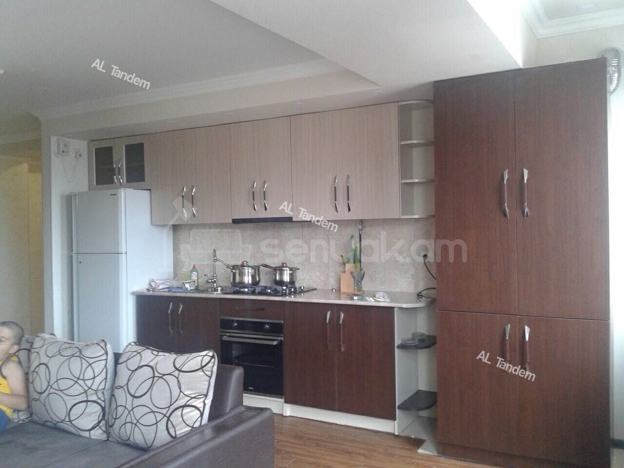 3 Սենյականոց Բնակարան, 77քմ, 7/10 հարկ, Կապիտալ Վերանորոգված