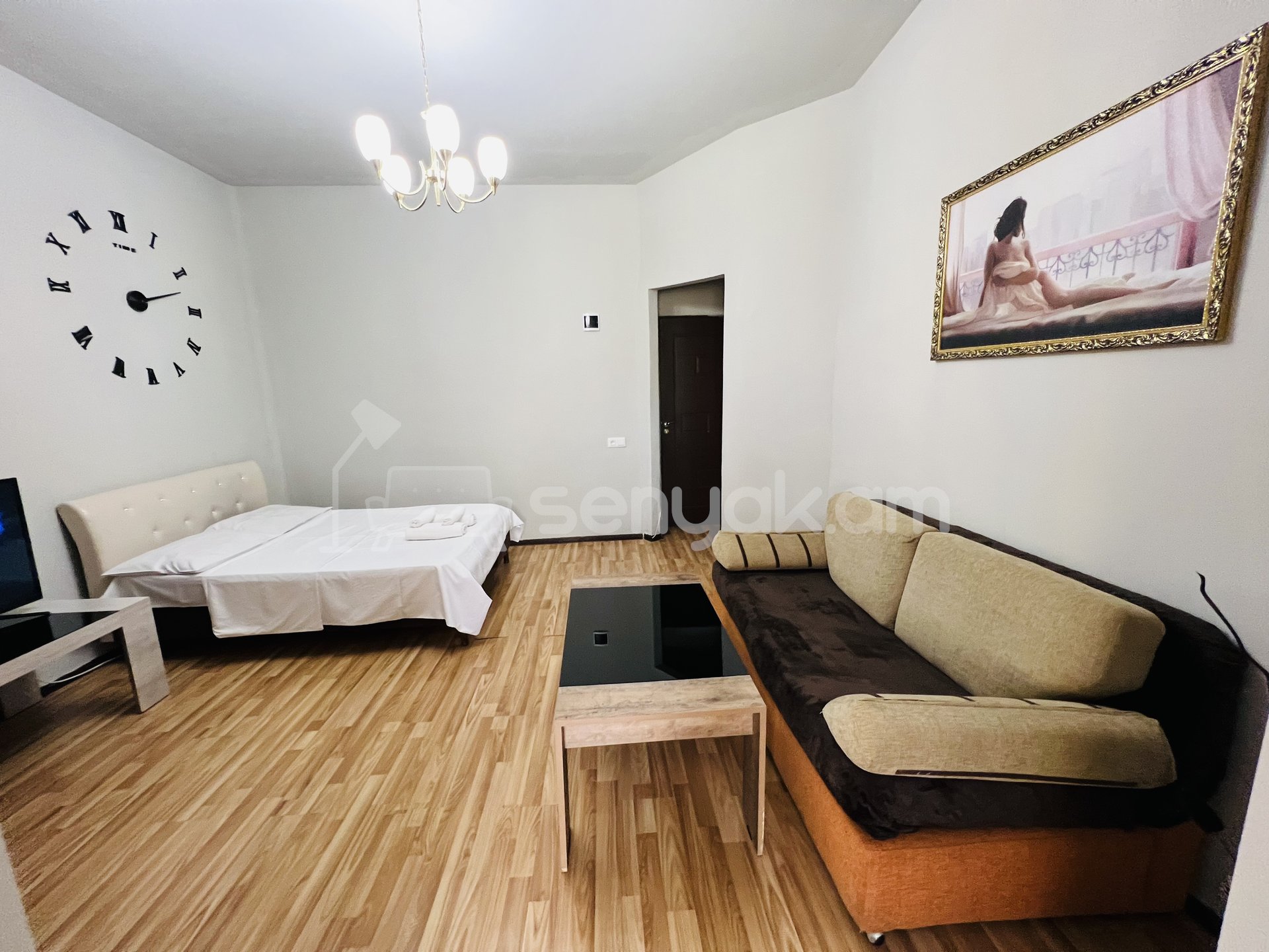 1 Սենյականոց Բնակարան, 38քմ, 3/3 հարկ, Դիզայներական Վերանորոգված