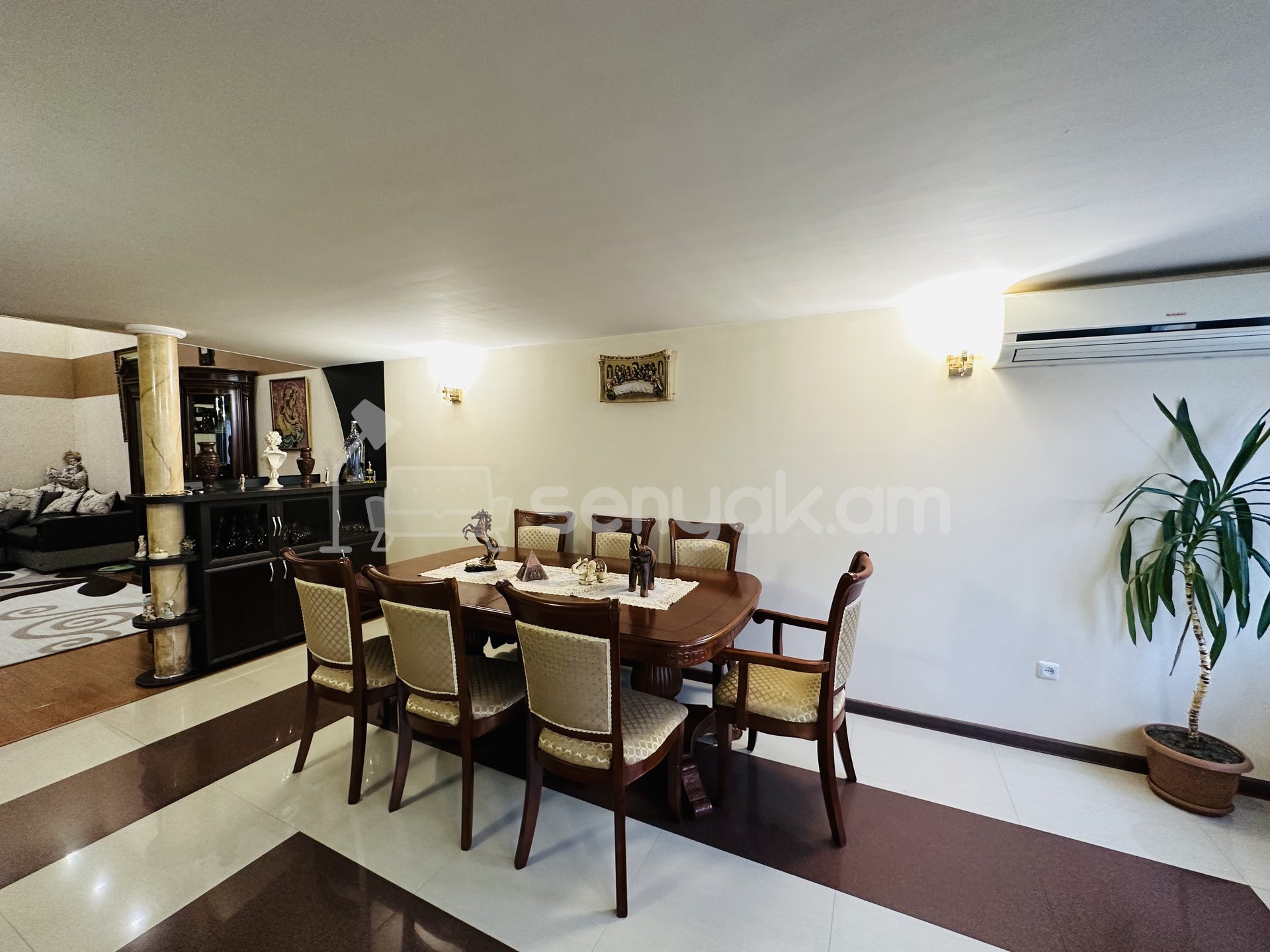 3 Սենյականոց Բնակարան, 112քմ, 3/5 հարկ, Նորմալ Վիճակում