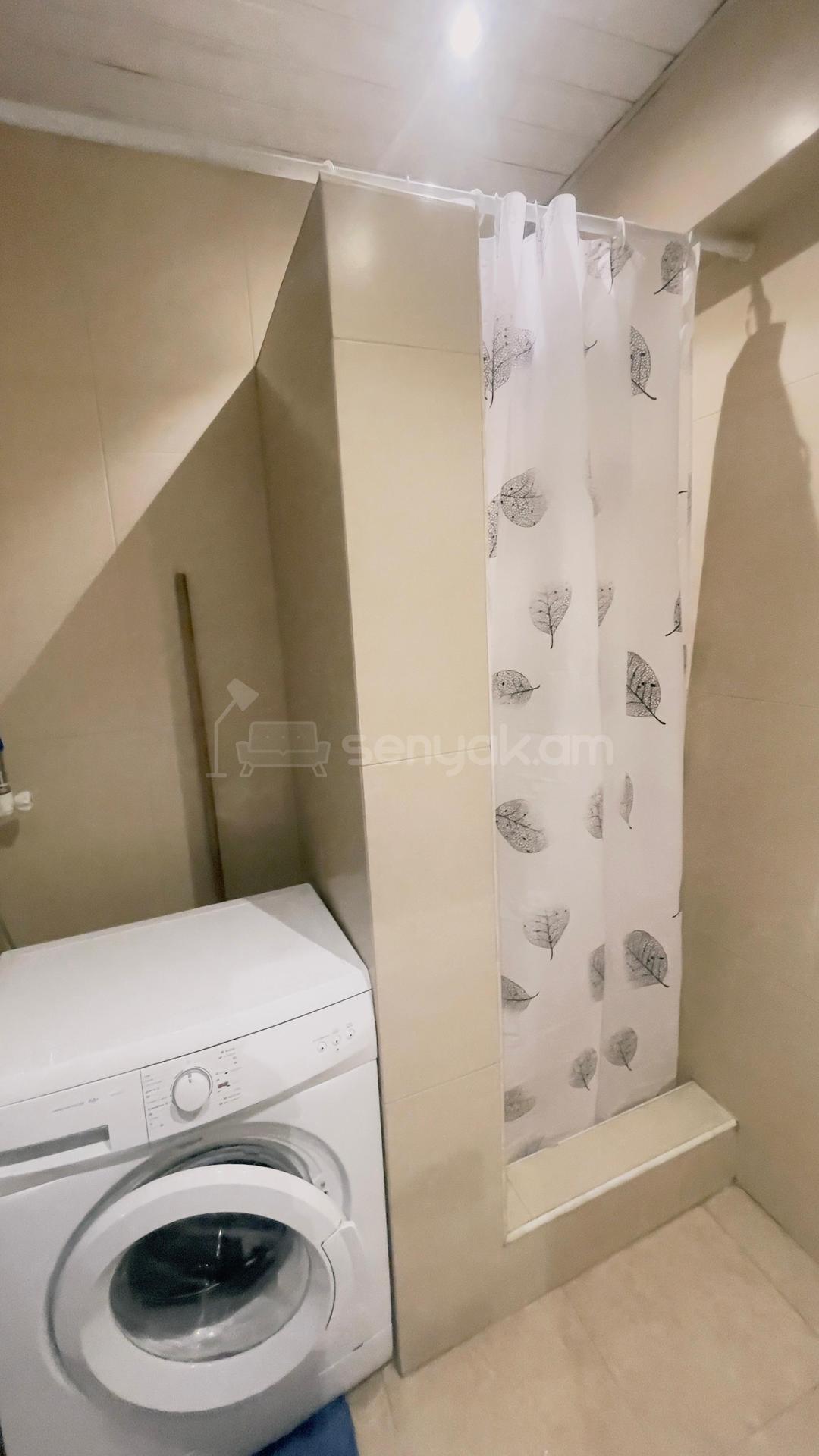 1 Սենյականոց Բնակարան, 45քմ, 5/10 հարկ, Դիզայներական Վերանորոգված