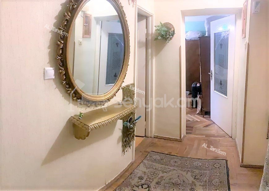 2 Սենյականոց Բնակարան Քարե Շենքում, 60քմ, 4/5 հարկ, Նորմալ Վիճակում