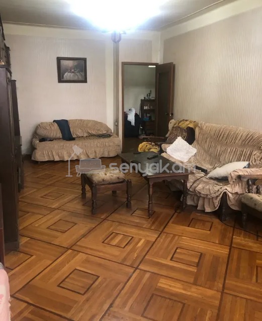3 Սենյականոց Բնակարան Քարե Շենքում, 78քմ, 4/5 հարկ, Նորմալ Վիճակում