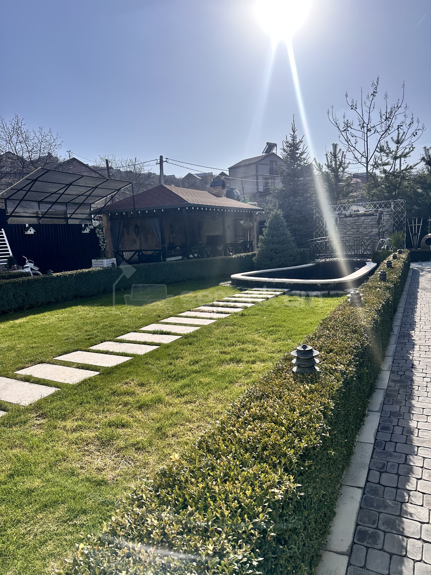 4 Սենյականոց Շքեղ Առանձնատուն, 300քմ, Լողավազանով