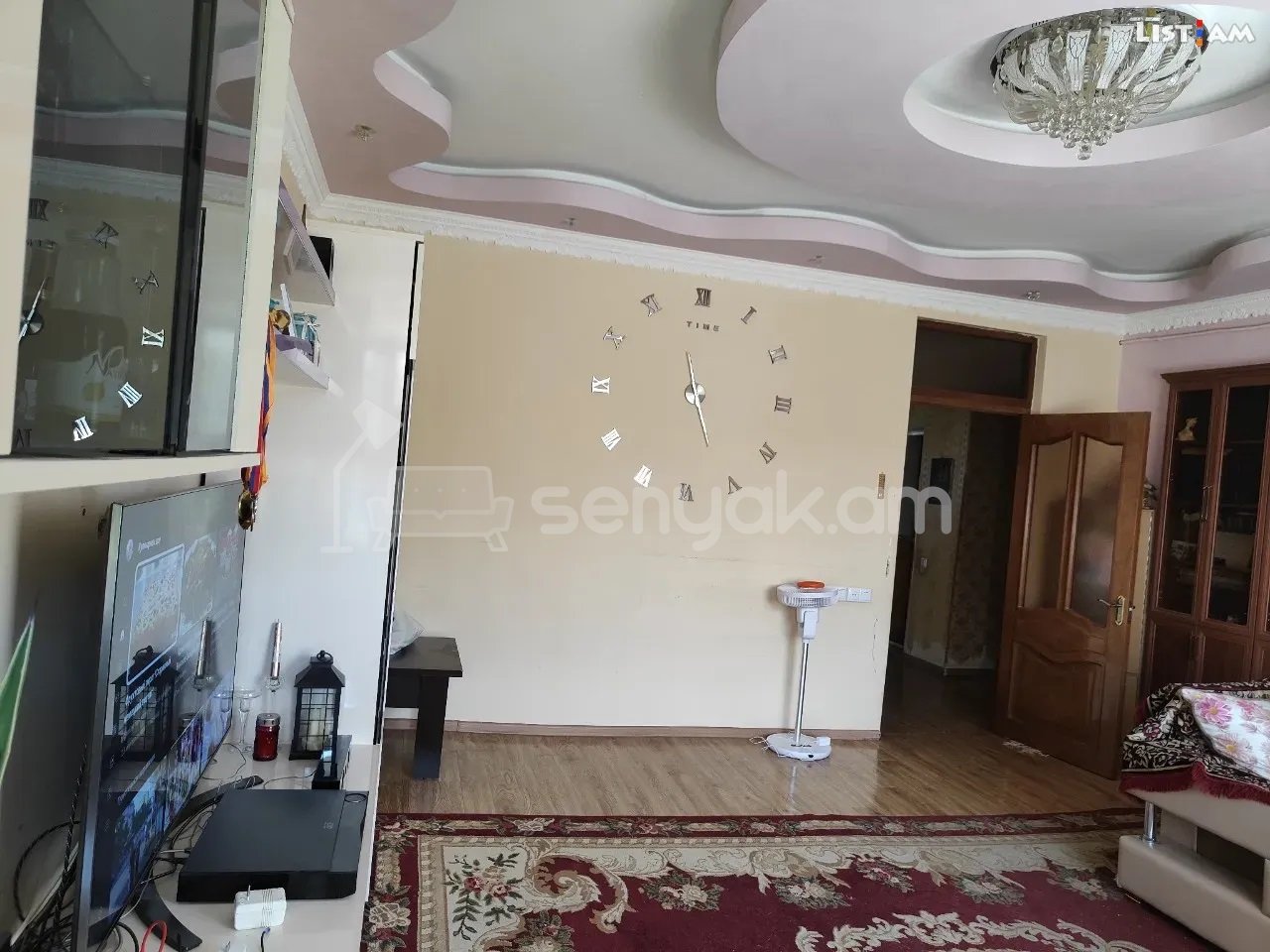 4 Սենյականոց Բնակարան Քարե Շենքում, 115քմ, 3/3 հարկ, Նորմալ Վիճակում