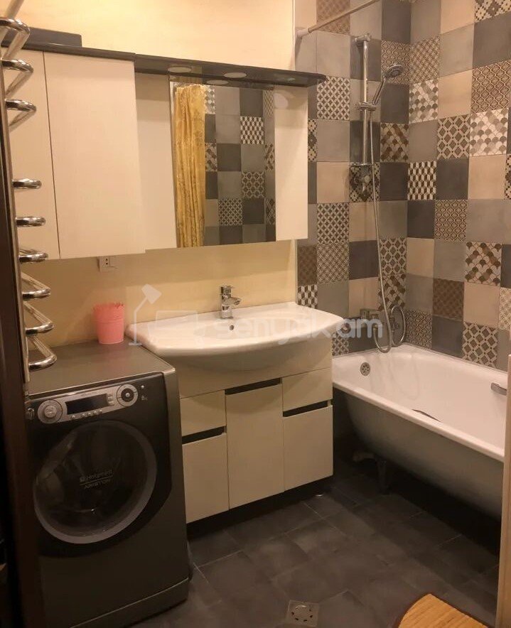 3 Սենյականոց Բնակարան, 68քմ, 14/14 հարկ, Կոսմետիկ Վերանորոգված