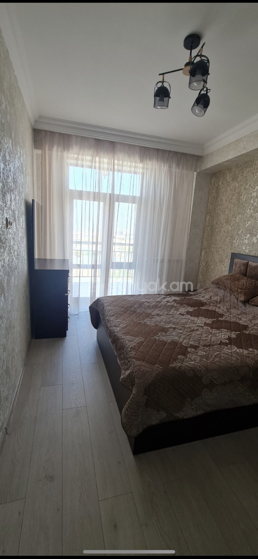 3 Սենյականոց Բնակարան Նորակառույցում, 87քմ, 9/14 հարկ, Կապիտալ Վերանորոգված, Կահավորված, Արևկող