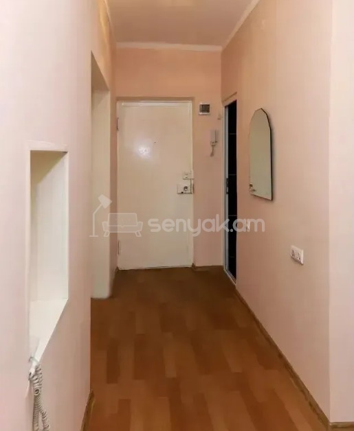 2 Սենյականոց Բնակարան Քարե Շենքում, 57քմ, 2/5 հարկ, Կապիտալ Վերանորոգված