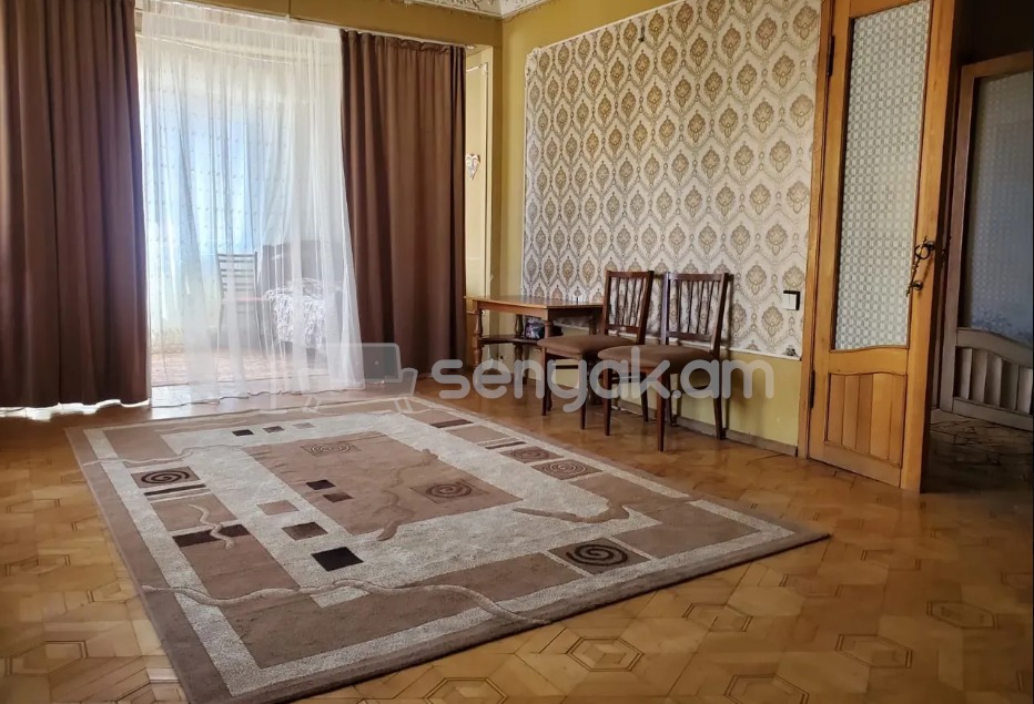 3 Սենյականոց Բնակարան, 73քմ, 9/9 հարկ, Նորմալ Վիճակում