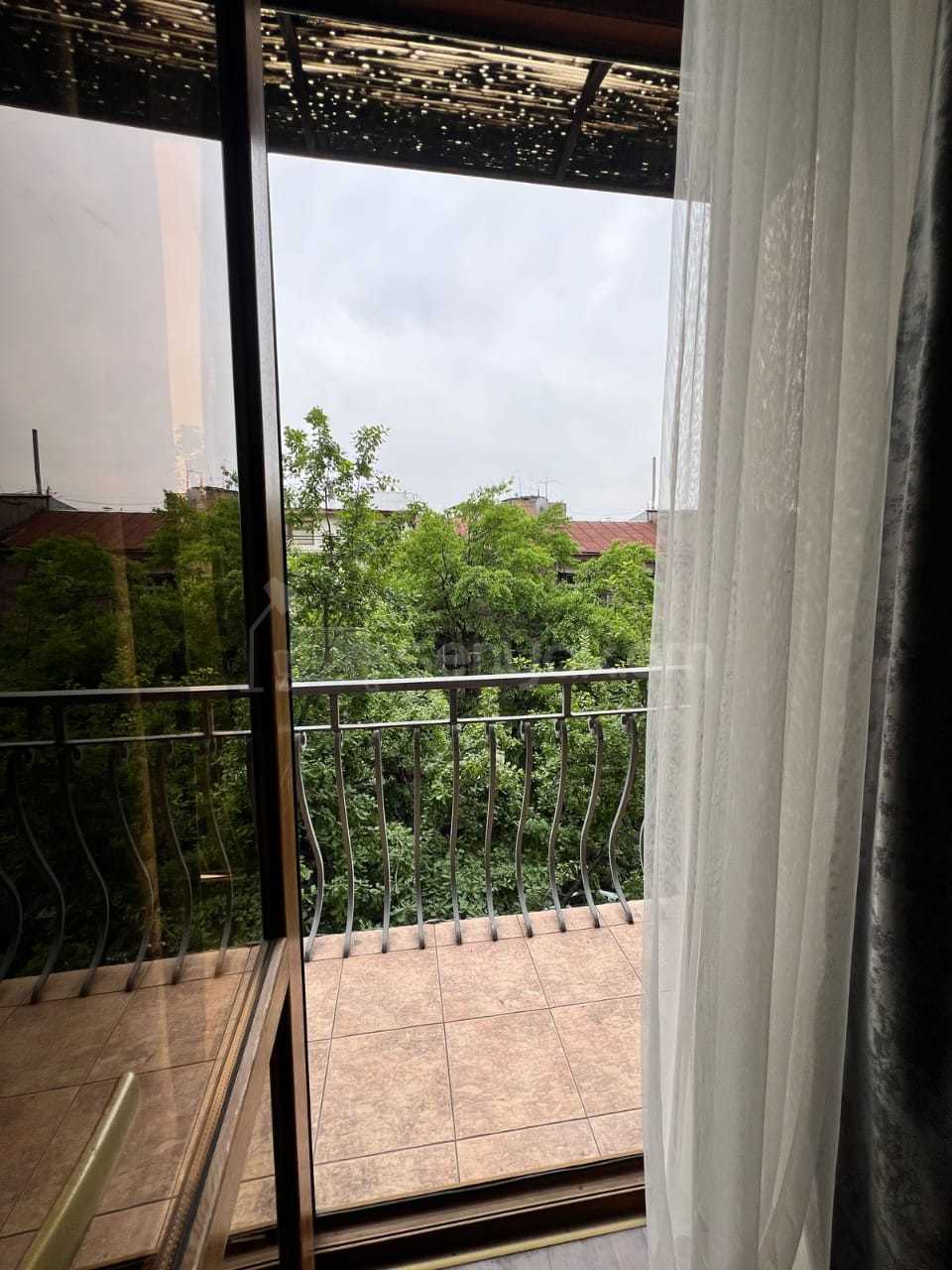 2 Սենյականոց Բնակարան, 47քմ, 4/4 հարկ, Դիզայներական Վերանորոգված