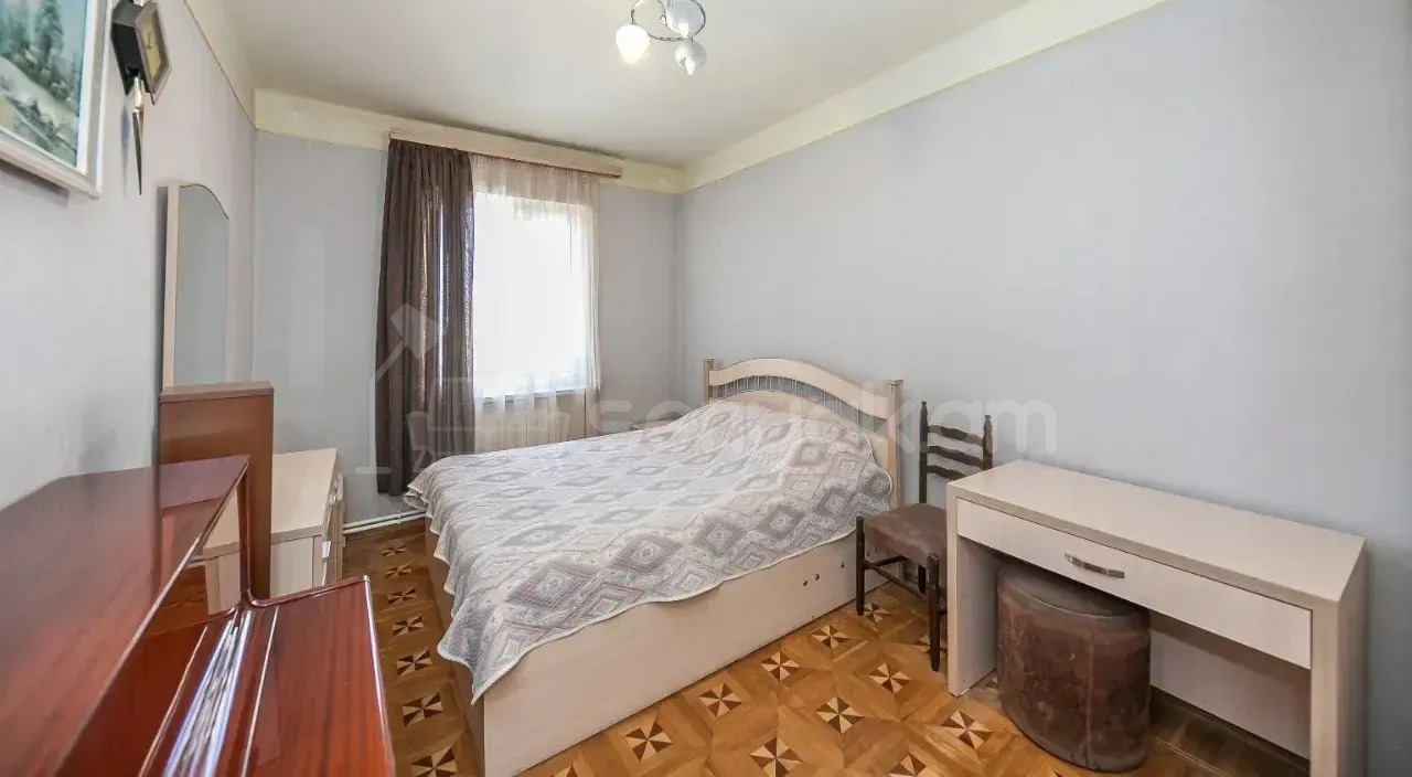 4 Սենյականոց Բնակարան, 95քմ, 8/9 հարկ, Նորմալ Վիճակում