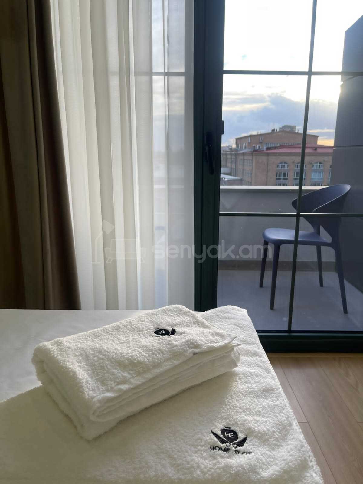 1 Սենյականոց Բնակարան, 30քմ, 3/6 հարկ, Դիզայներական Վերանորոգված