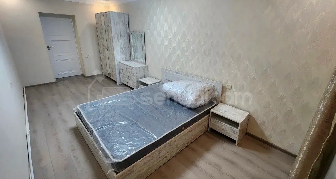 2 Սենյականոց Բնակարան Քարե Շենքում, 56քմ, 5/5 հարկ, Դիզայներական Վերանորոգված