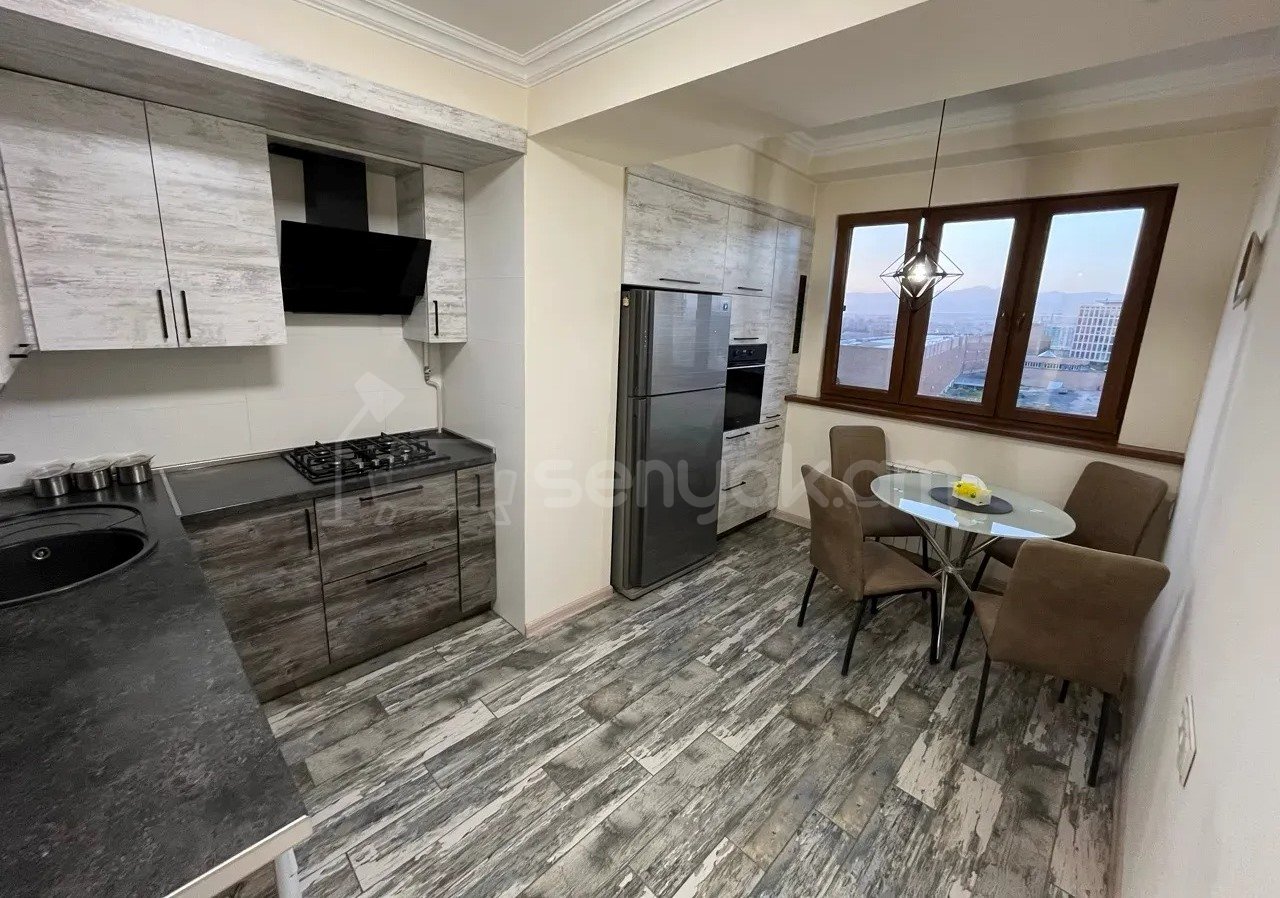 3 Սենյականոց Բնակարան, 95քմ, 8/9 հարկ, Դիզայներական Վերանորոգված