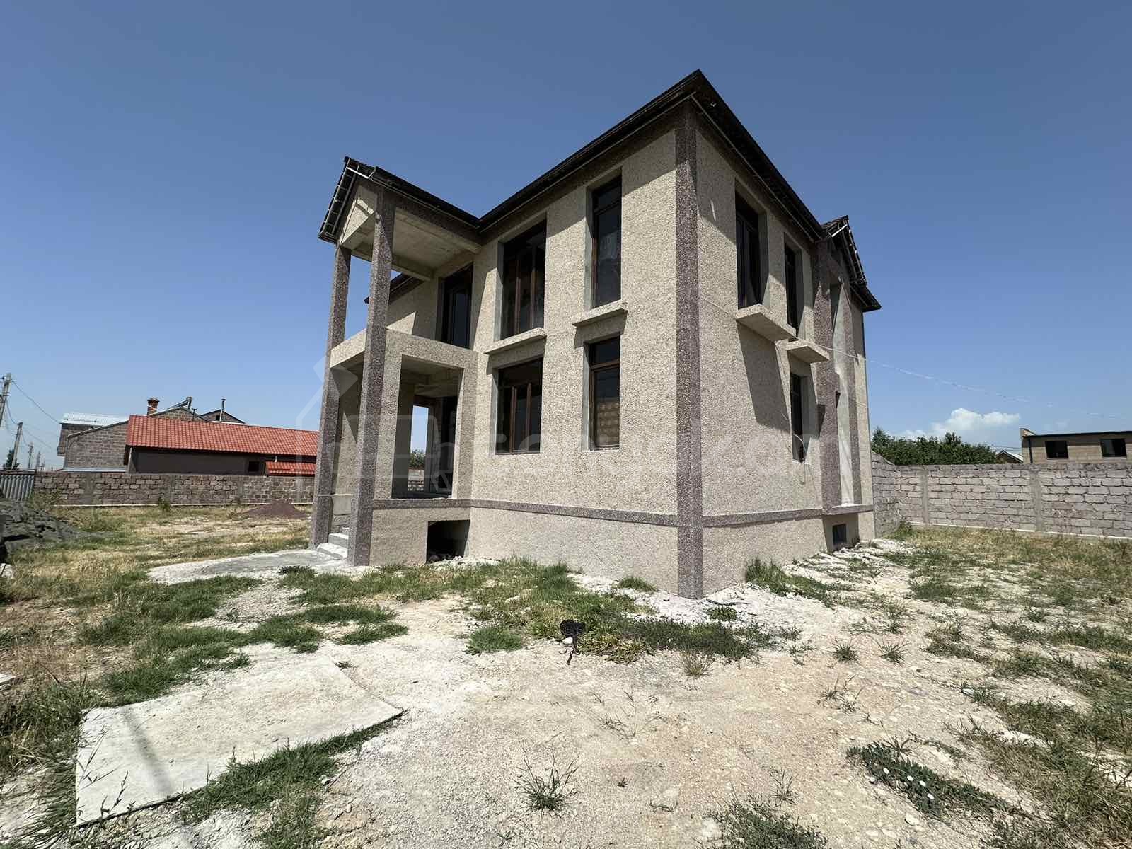 5 Սենյականոց Շքեղ Առանձնատուն, 950քմ