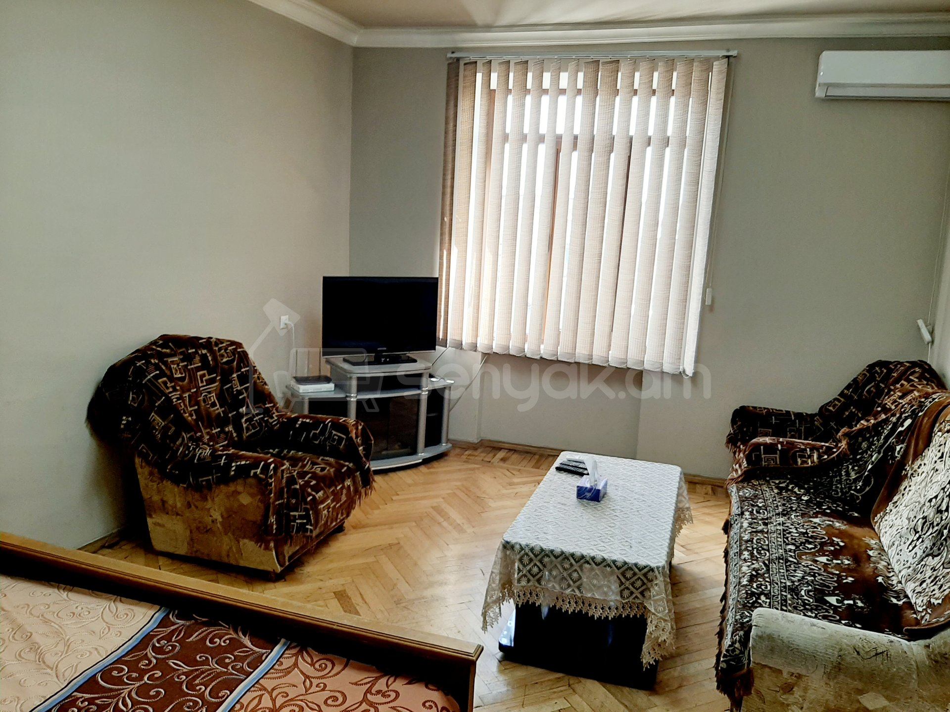 1 Սենյականոց Բնակարան, 42քմ, 4/5 հարկ, Կապիտալ Վերանորոգված
