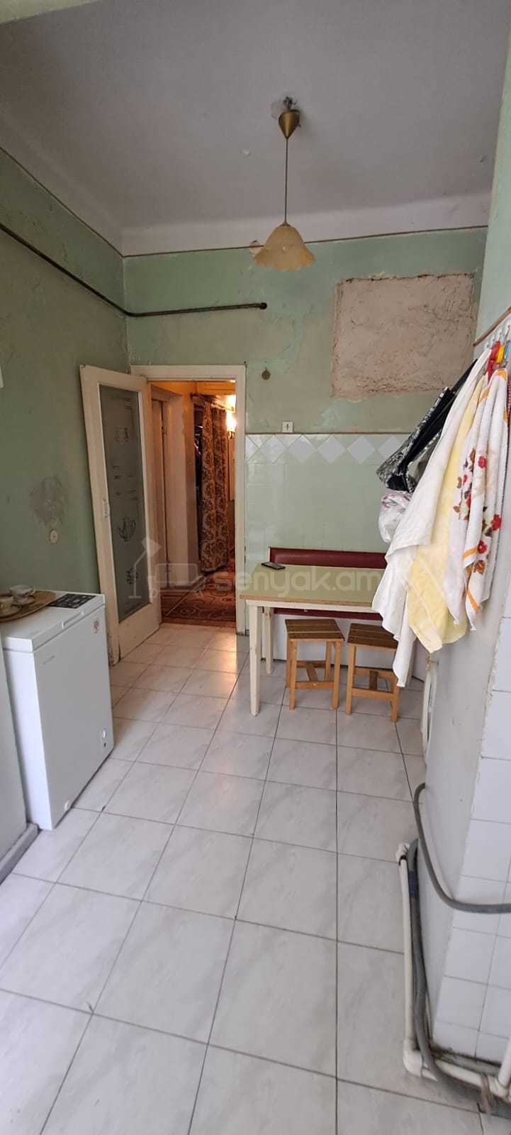 2 Սենյականոց Բնակարան Քարե Շենքում, 67քմ, 3/4 հարկ, Զրոյական Վիճակում