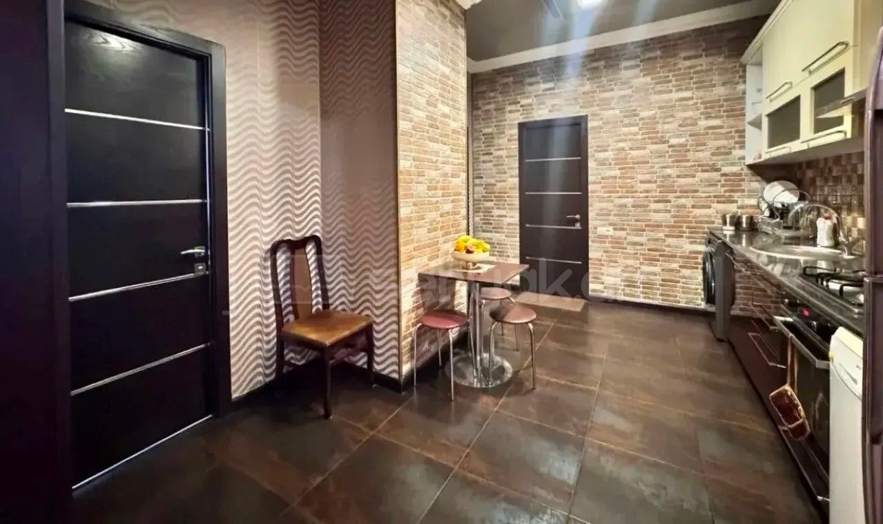 3 Սենյականոց Բնակարան Նորակառույցում, 83քմ, 8/11 հարկ, Կապիտալ Վերանորոգված