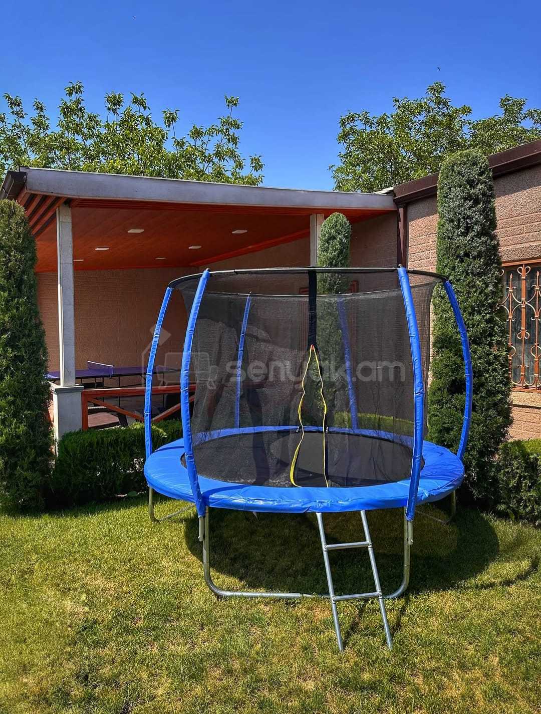 3 Սենյականոց Նորակառույց Շքեղ Առանձնատուն, 1000քմ, Լողավազանով