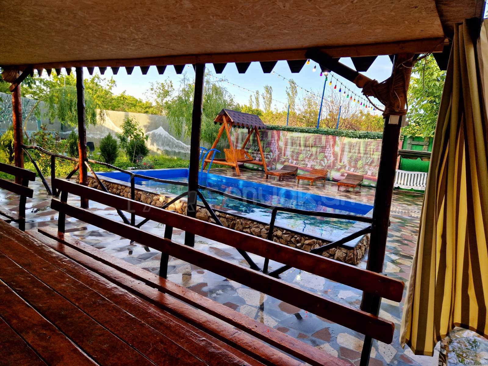 3 Սենյականոց Շքեղ Առանձնատուն, 100քմ, Լողավազանով