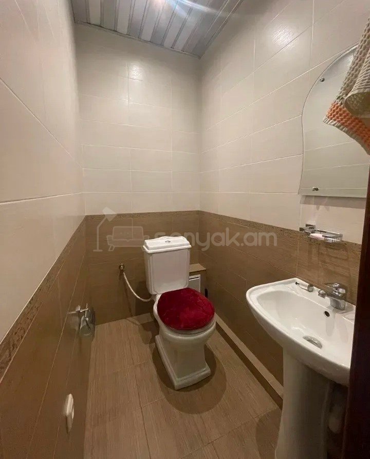 3 Սենյականոց Բնակարան Նորակառույցում, 84քմ, 7/14 հարկ, Կապիտալ Վերանորոգված