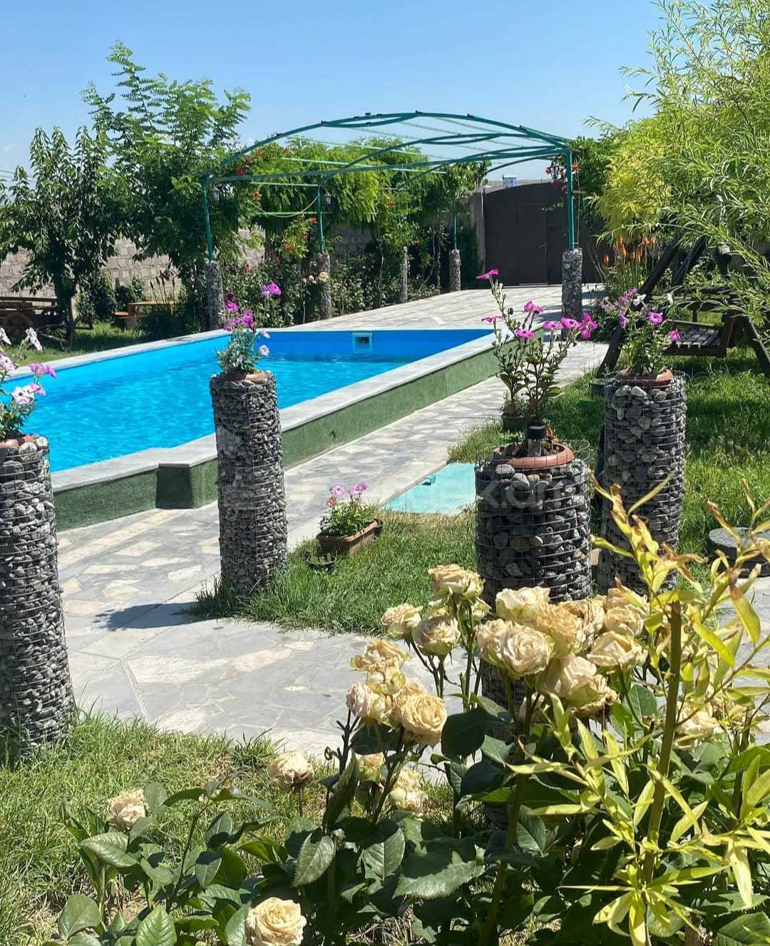 1 Սենյականոց Նորակառույց Շքեղ Առանձնատուն, 1100քմ, Լողավազանով