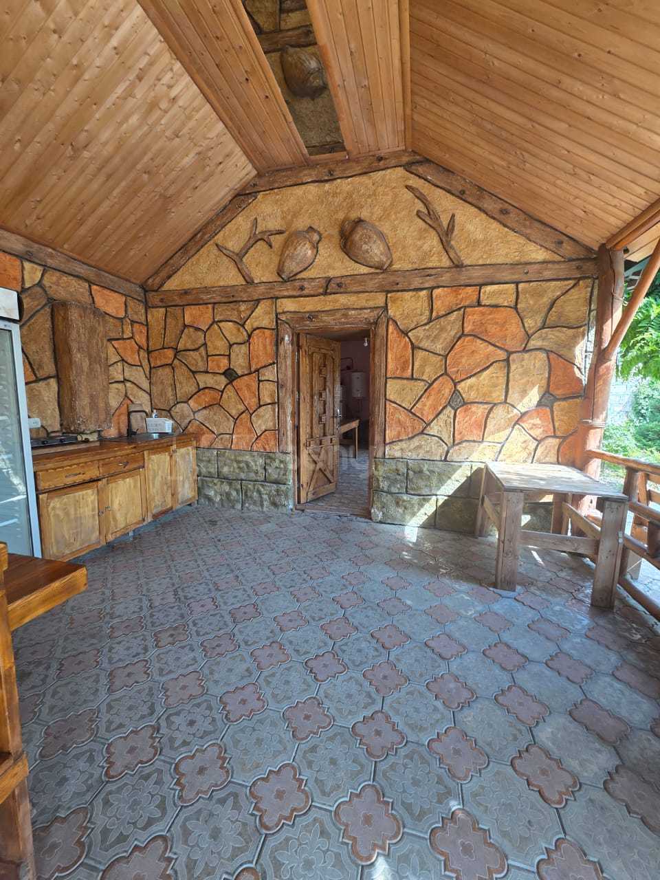 1 Սենյականոց Շքեղ Առանձնատուն, 1100քմ, Լողավազանով