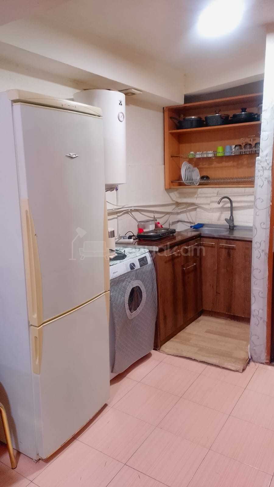 1 Սենյականոց Բնակարան, 35քմ, 1/3 հարկ, Նորմալ Վիճակում