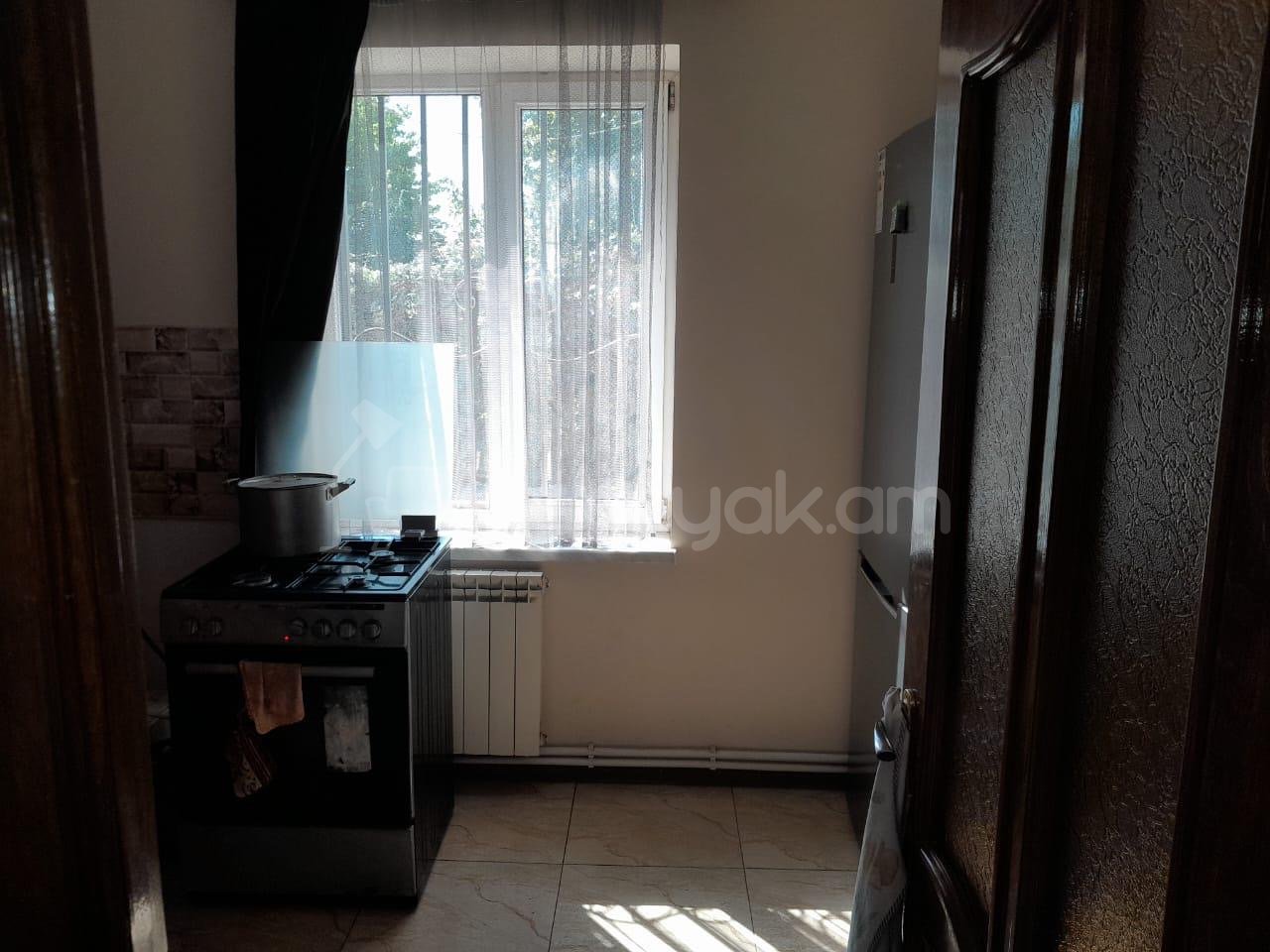 3 Սենյականոց Սեփական Տուն, 100քմ, Կոսմետիկ Վերանորոգված, Կահավորված, Ավտոտնակով