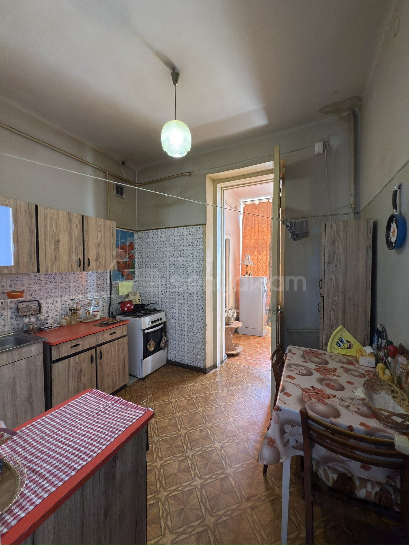 3 Սենյականոց Բնակարան Քարե Շենքում, 86քմ, 3/5 հարկ, Պետական Վիճակում