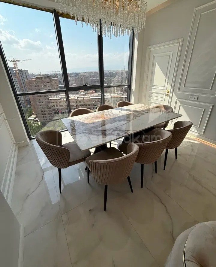 3 Սենյականոց Բնակարան Նորակառույցում, 74քմ, 14/18 հարկ, Կապիտալ Վերանորոգված