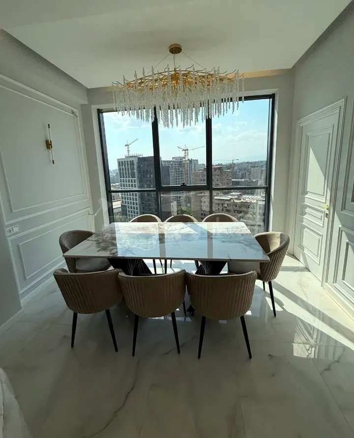 3 Սենյականոց Բնակարան Նորակառույցում, 74քմ, 14/18 հարկ, Կապիտալ Վերանորոգված