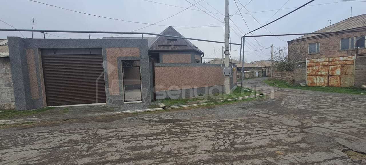 3 Սենյականոց Սեփական Տուն, 115քմ, Կապիտալ Վերանորոգված