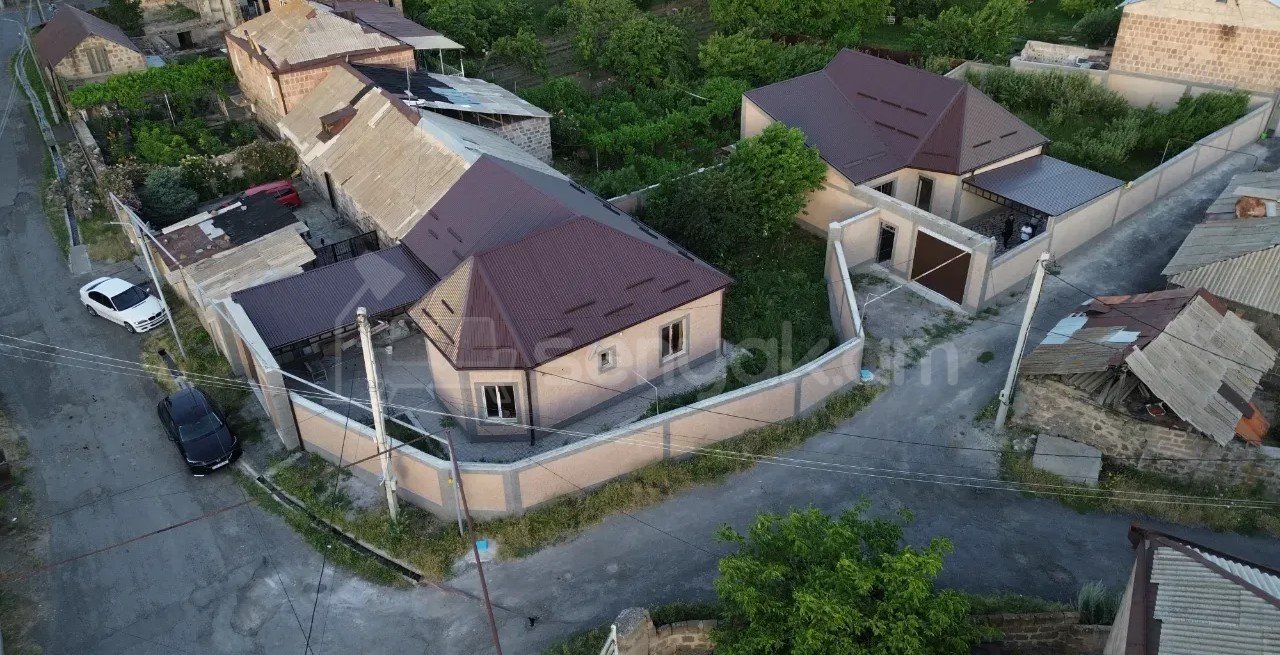 4 Սենյականոց Շքեղ Առանձնատուն, 122քմ, Ավտոտնակով