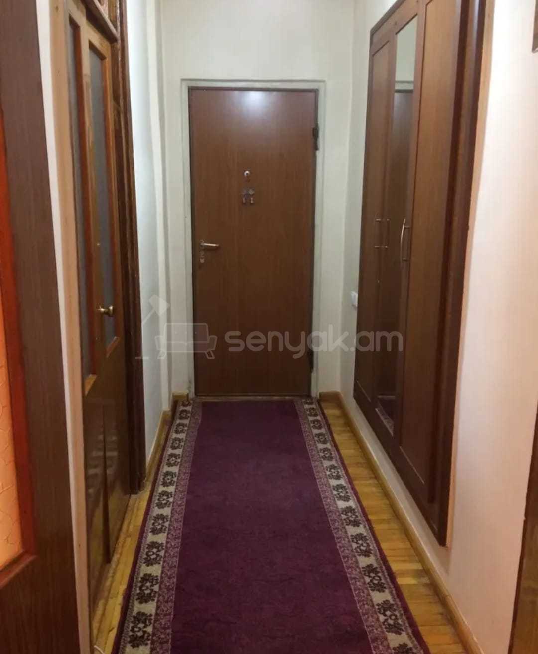 4 Սենյականոց Բնակարան Քարե Շենքում, 98քմ, 2/4 հարկ, Կապիտալ Վերանորոգված