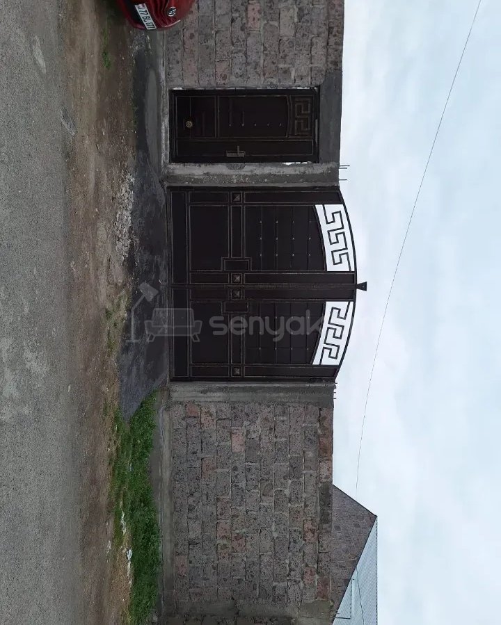 2 Սենյականոց Բնակարան Քարե Շենքում, 45քմ, 1/1 հարկ, Կապիտալ Վերանորոգված, Կահավորված, Արևկող