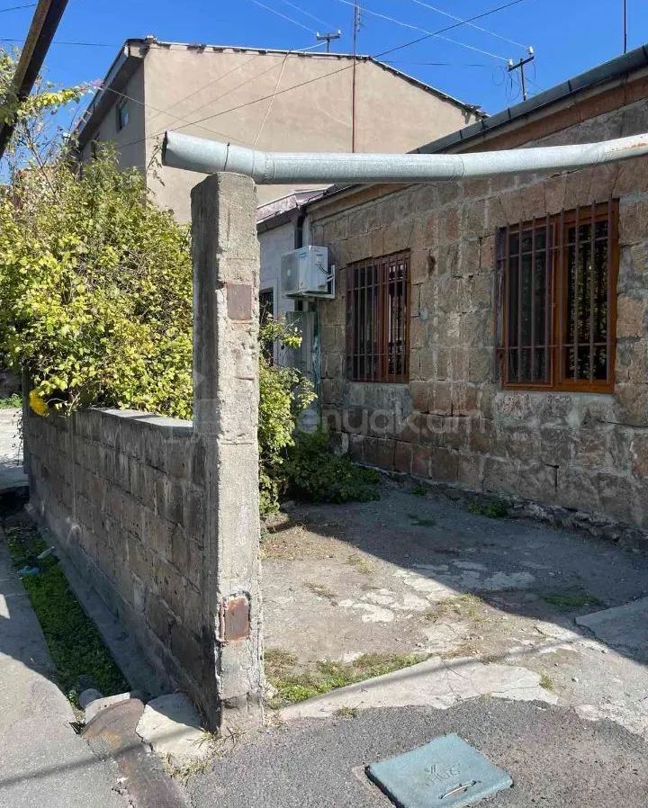 4 Սենյականոց Սեփական Տուն, 100քմ, Կոսմետիկ Վերանորոգված, Ավտոտնակով