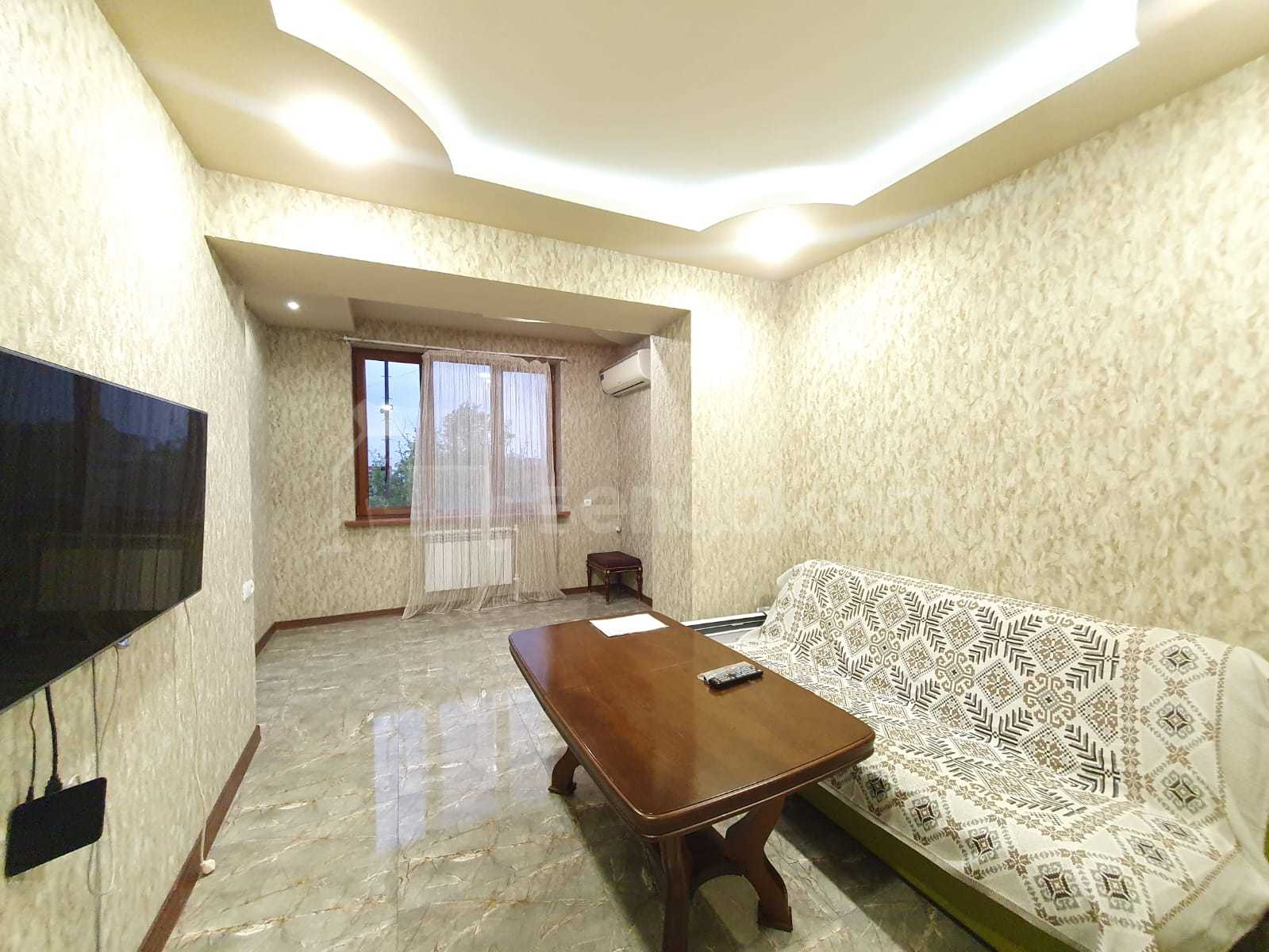 2 Սենյականոց Բնակարան Քարե Շենքում, 50քմ, 2/5 հարկ, Կապիտալ Վերանորոգված, Կահավորված, Արևկող