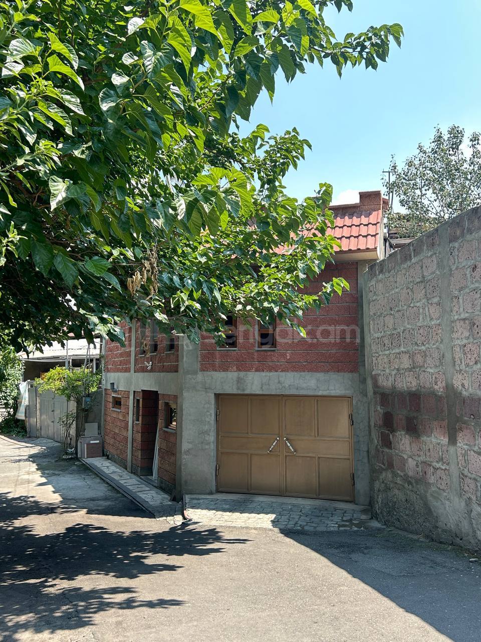 4 Սենյականոց Սեփական Տուն, 210քմ, Կապիտալ Վերանորոգված, Ավտոտնակով