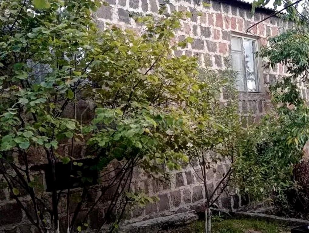 4 Սենյականոց Սեփական Տուն, 100քմ, Նորմալ Վիճակում, Ավտոտնակով