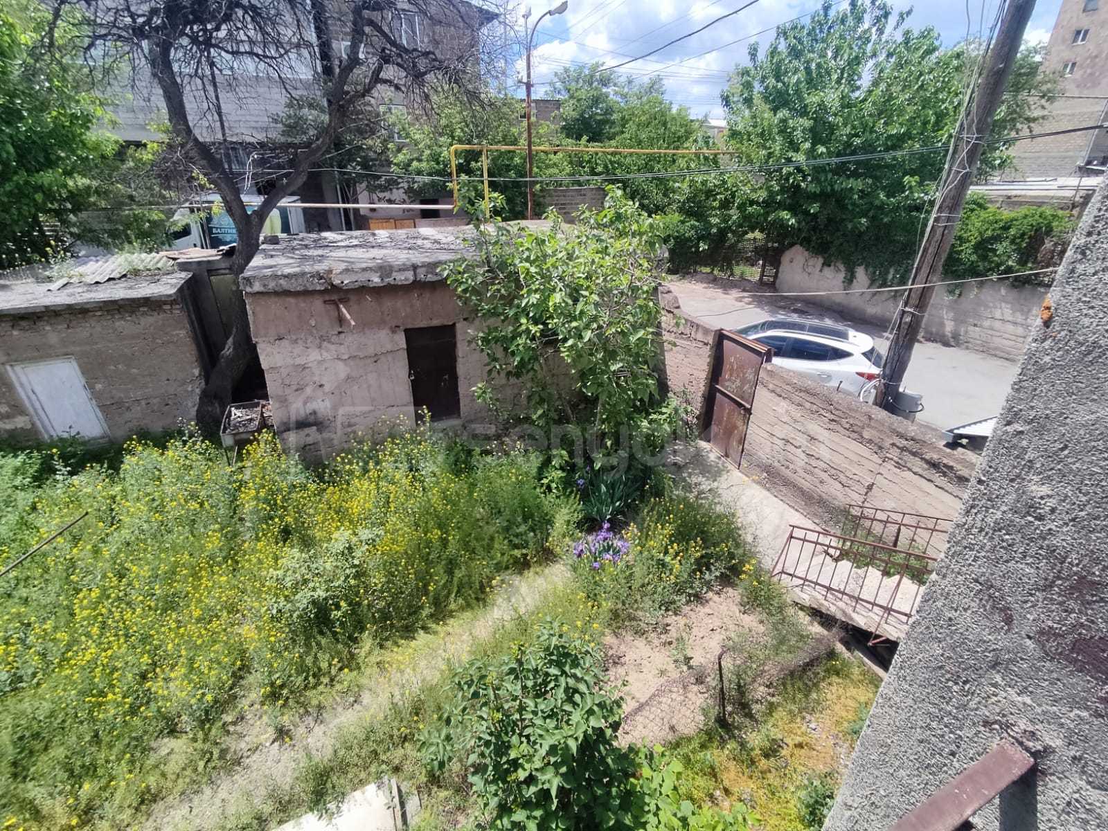 3 Սենյականոց Սեփական Տուն, 80քմ, Նորմալ Վիճակում, Ավտոտնակով