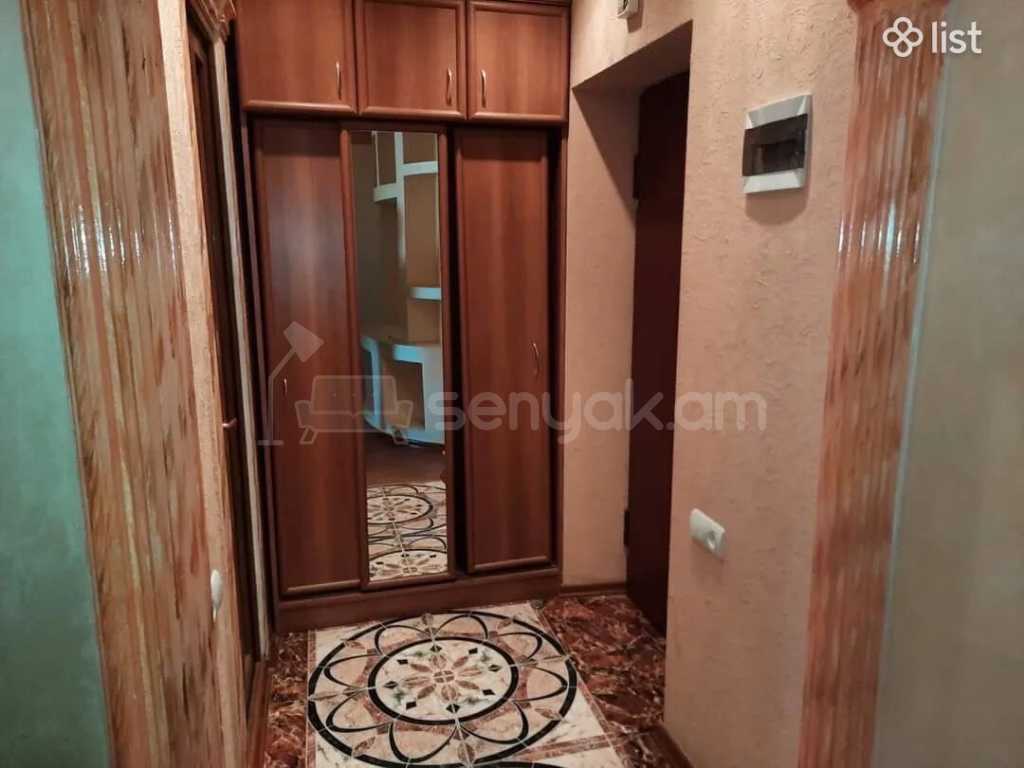 2 Սենյականոց Բնակարան Քարե Շենքում, 50քմ, 4/5 հարկ, Նորմալ Վիճակում, Կահավորված