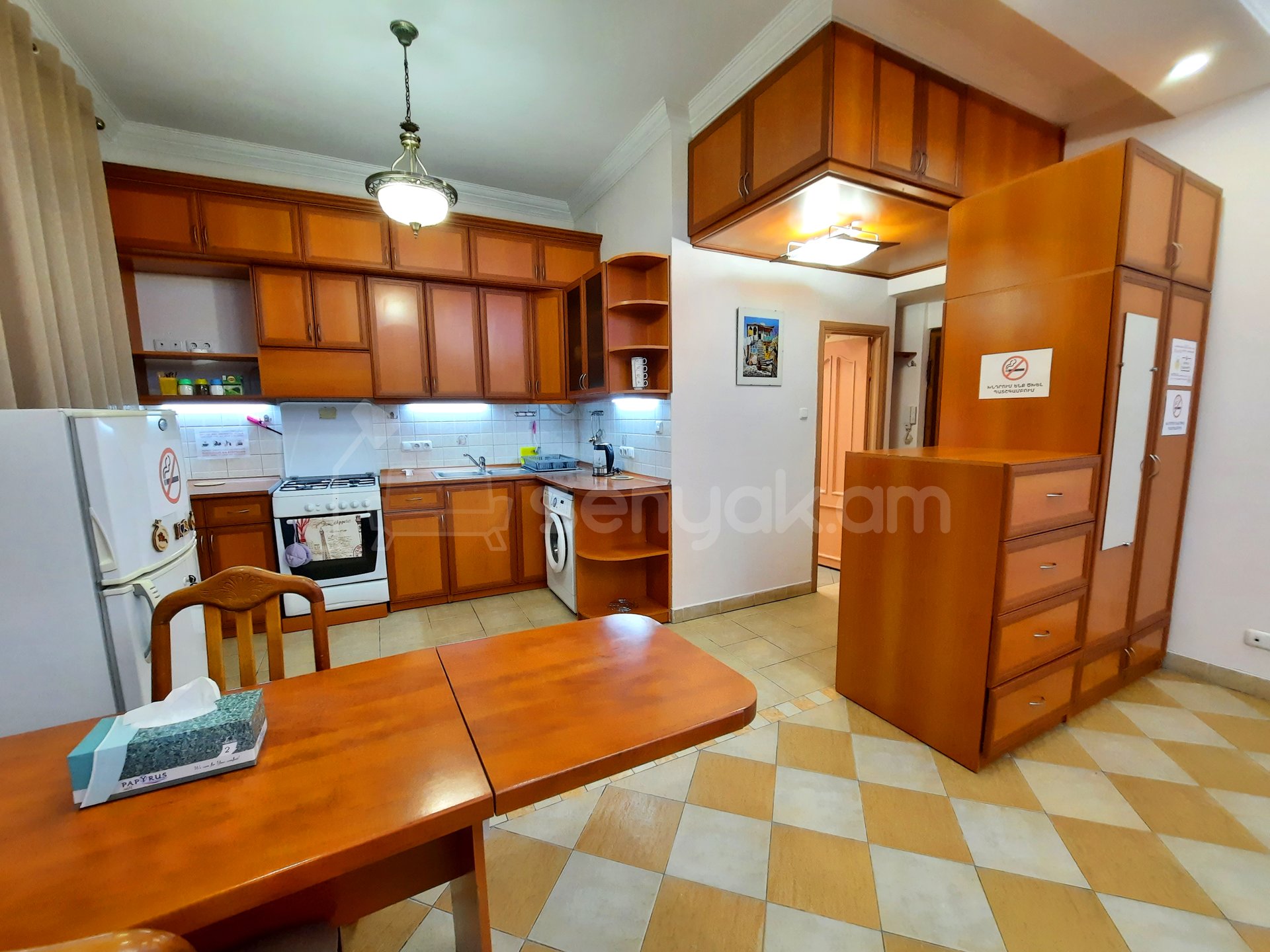 1 Սենյականոց Բնակարան Քարե Շենքում, 34քմ, 5/6 հարկ, Կապիտալ Վերանորոգված