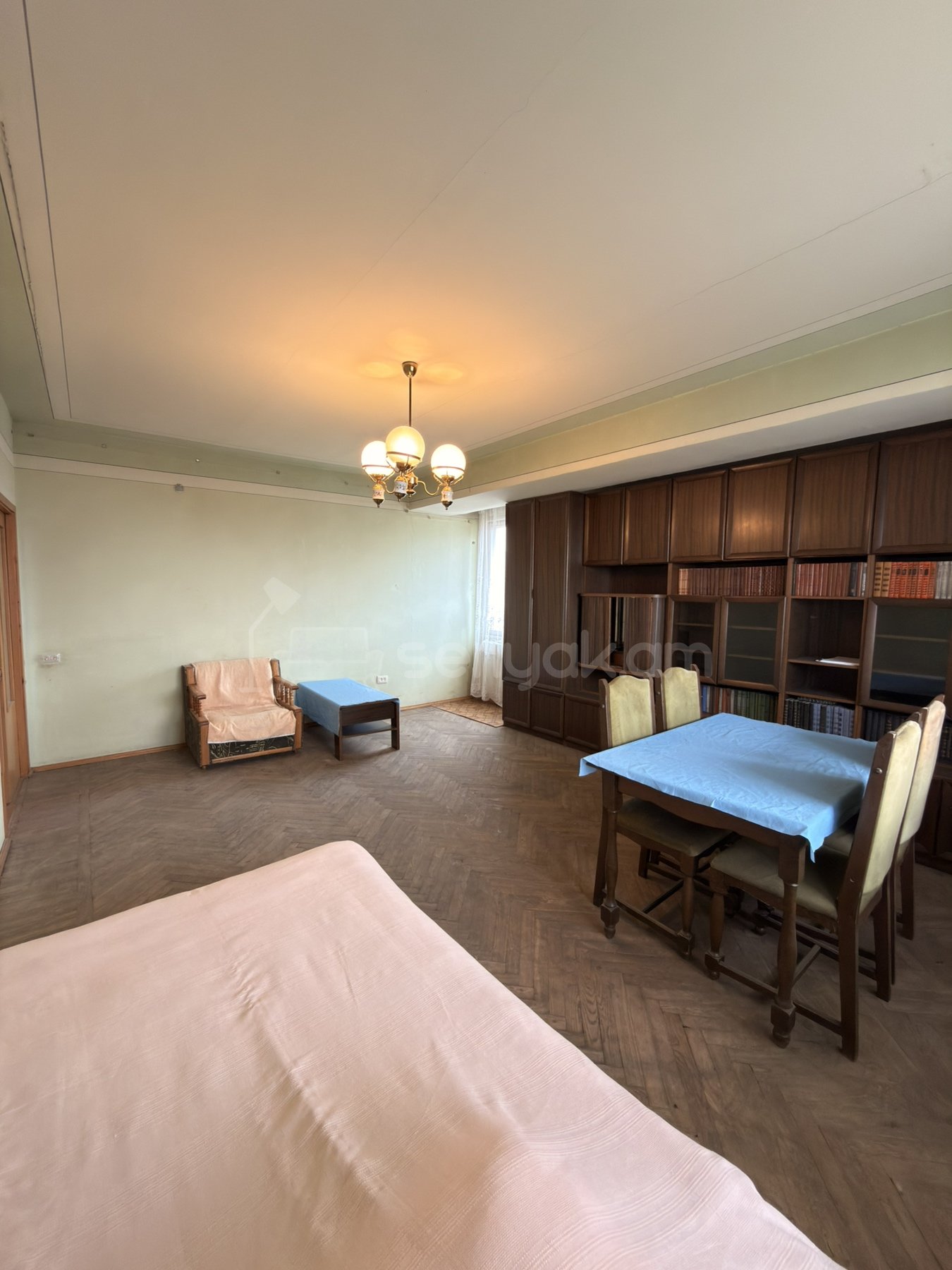 3 Սենյականոց Բնակարան, 84քմ, 11/14 հարկ, Պետական Վիճակում