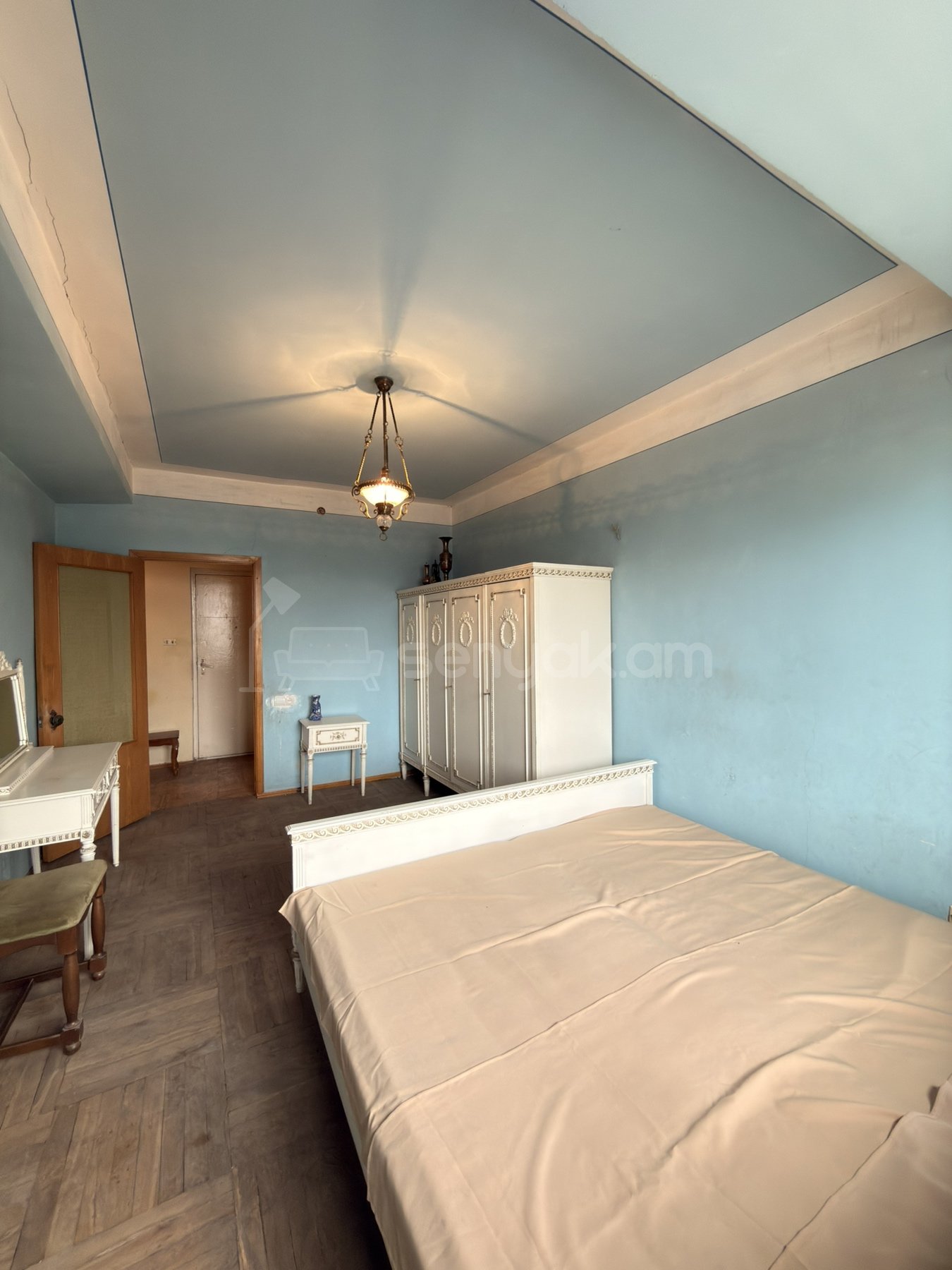 3 Սենյականոց Բնակարան, 84քմ, 11/14 հարկ, Պետական Վիճակում